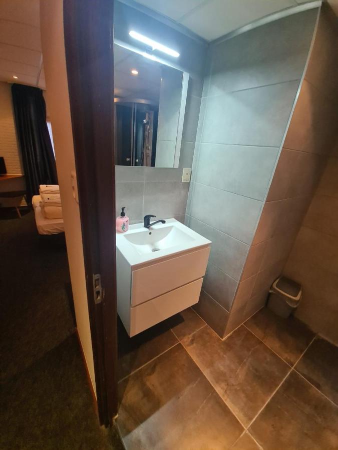 Christian'S Hotel & Restaurant 图贝尔亨 外观 照片